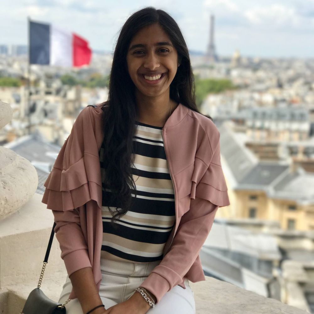 Meet your Posher, Kavya